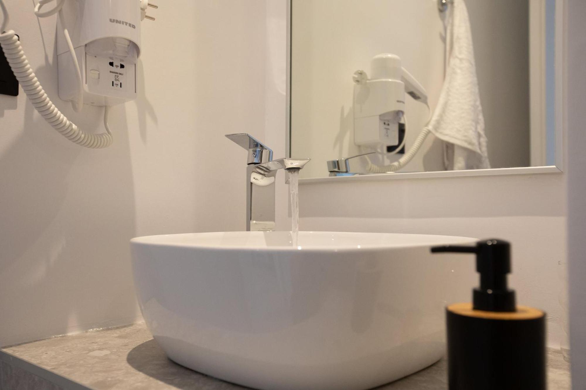 Griffin Suites كاندية المظهر الخارجي الصورة