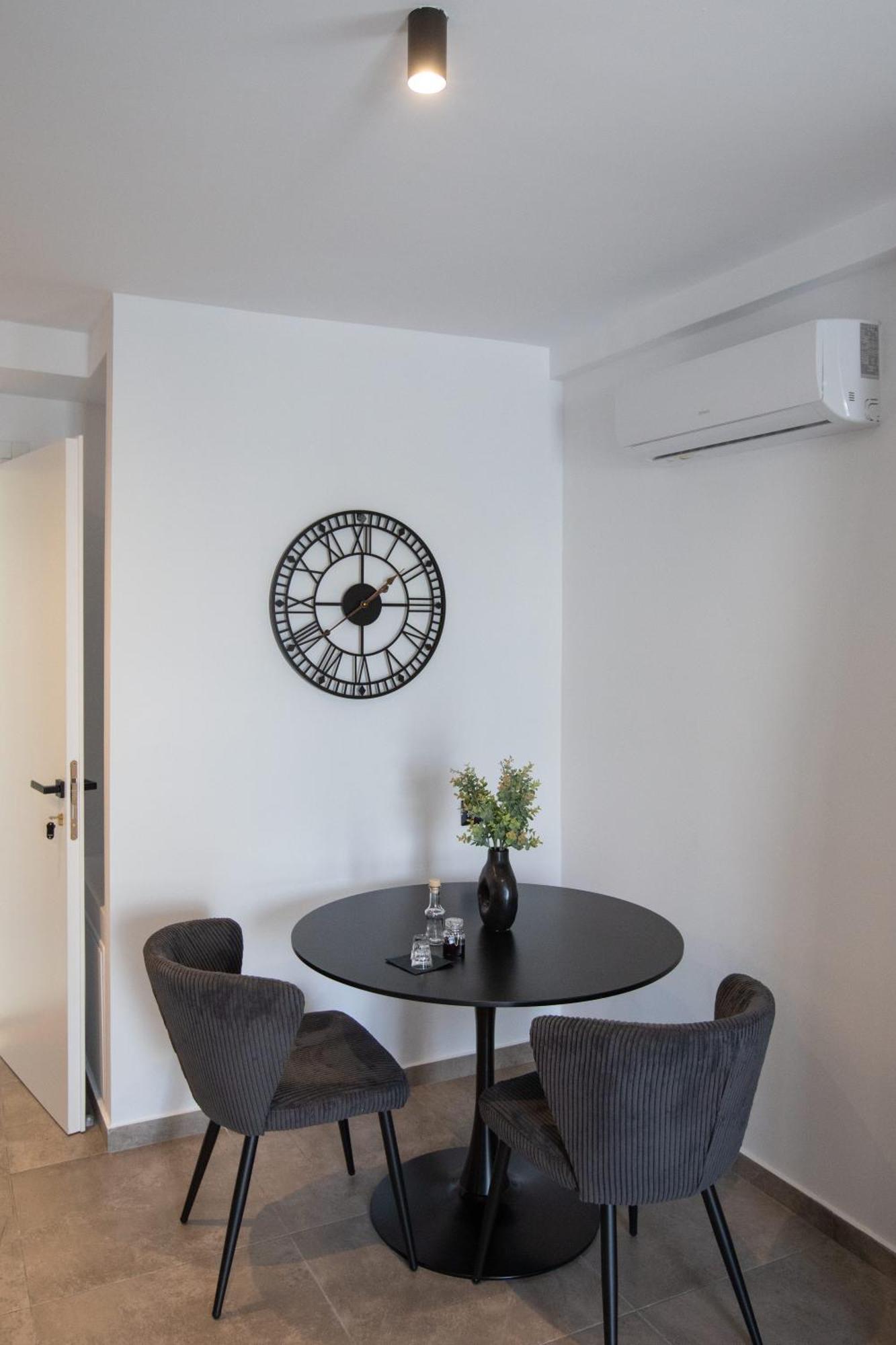 Griffin Suites كاندية المظهر الخارجي الصورة