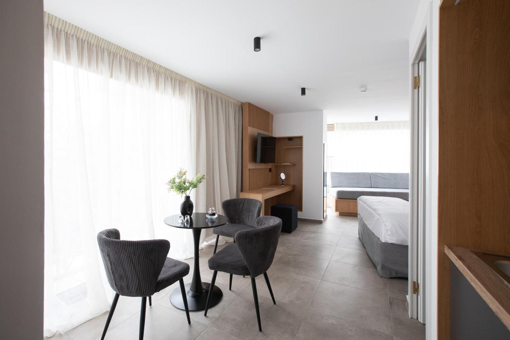 Griffin Suites كاندية المظهر الخارجي الصورة