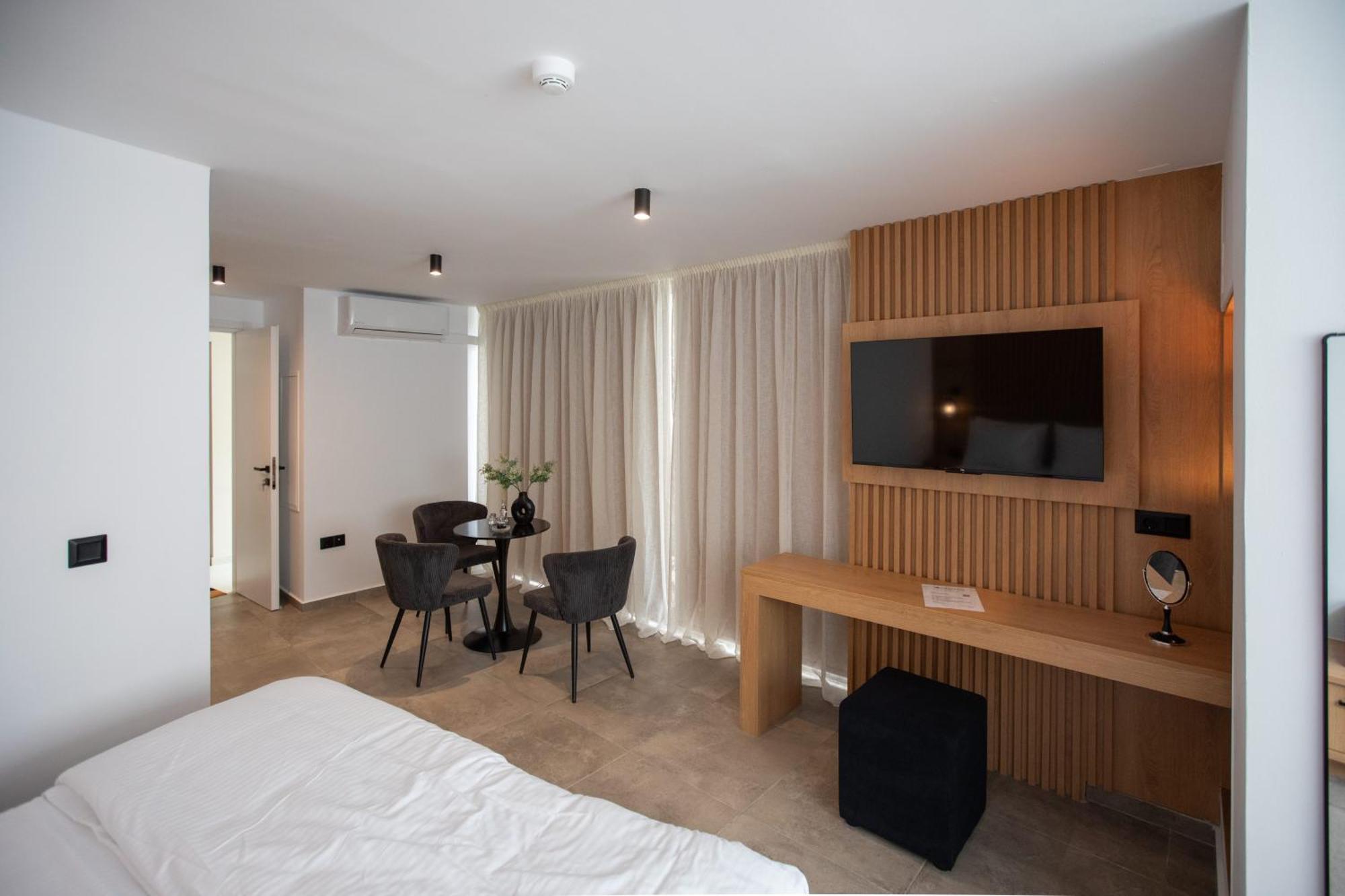 Griffin Suites كاندية المظهر الخارجي الصورة